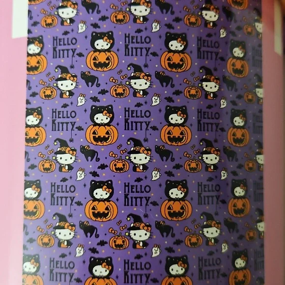 Hello Kitty Halloween Throw - Picture 2 of 5